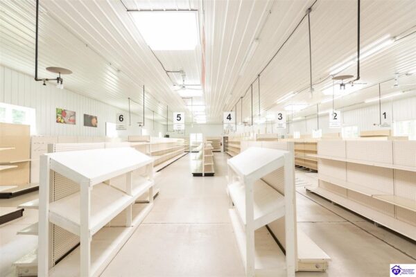 1283855-b6124443-e255-4d57-8cc2-f279c66ce1cf