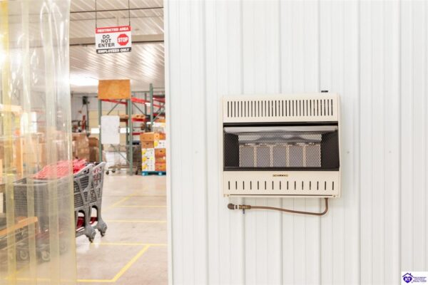 1283855-e2935172-f91c-4343-a384-62445f74b3d1