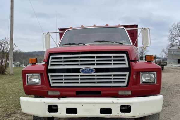 1987 F700 WITH SCISSOR DUMPa
