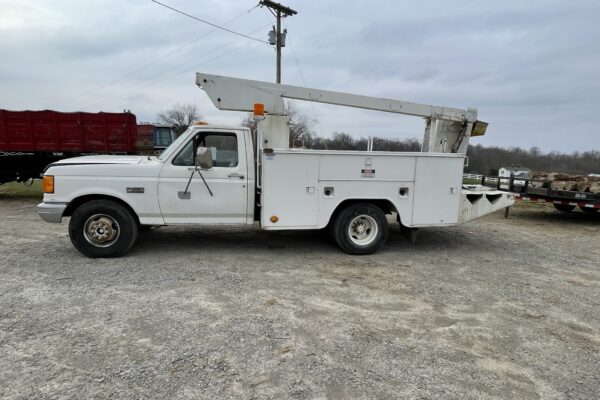 1989 F350 BUCKET TRUCK