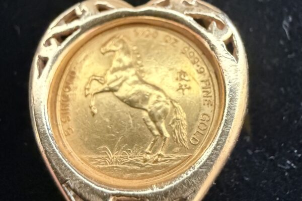 560.JPG 1990 SINGAPORE 1_20 OZ GOLD COIN RING