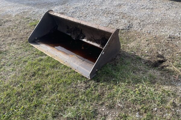 65_ SKID STEER SMOOTH BUCKET