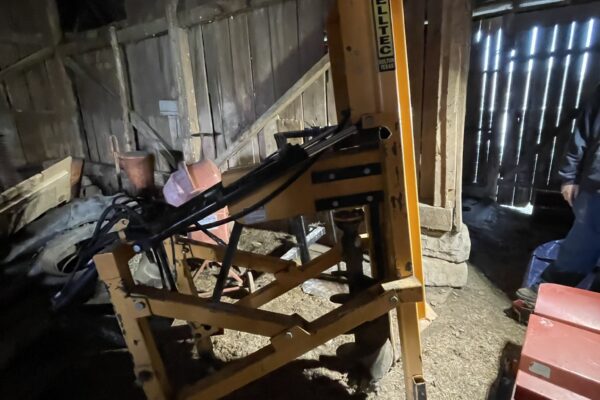 BELLTEC 3PT POST HOLE DIGGER