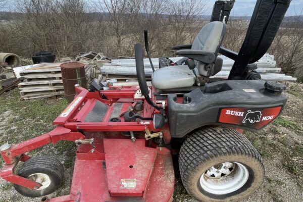 BUSHHOG ZERO TURN