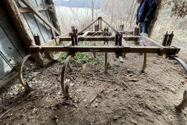 DUNHAM LEHR 9 SHANK CHISEL PLOW